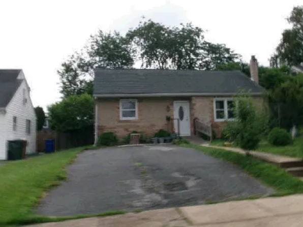 32 Paul Rd, New Castle, DE 19720