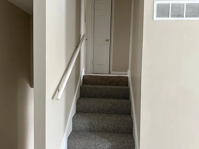 220 Bedford St — Photo 6