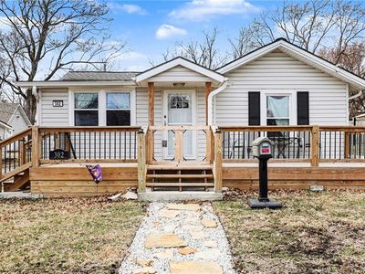 302 NE Green St, Lees Summit, MO, 64063