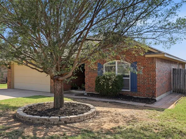 4205 Red Apple Ter, Moore, OK 73160