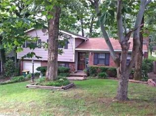 10219 Raymond Dr, Little Rock, AR 72205