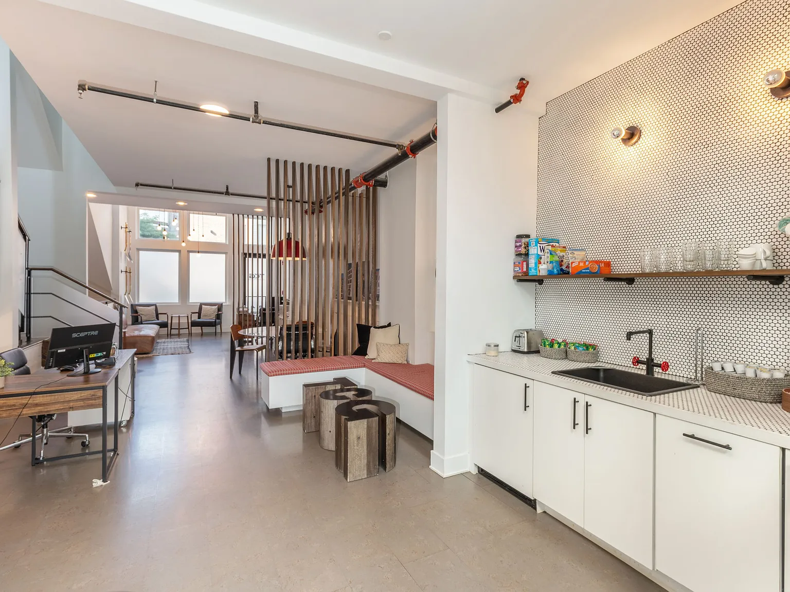 1541 Ridge Ave Unit Cmrl — Photo 1
