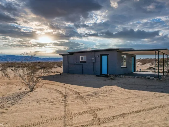 1120 Flohero Ln, Twentynine Palms, CA 92277