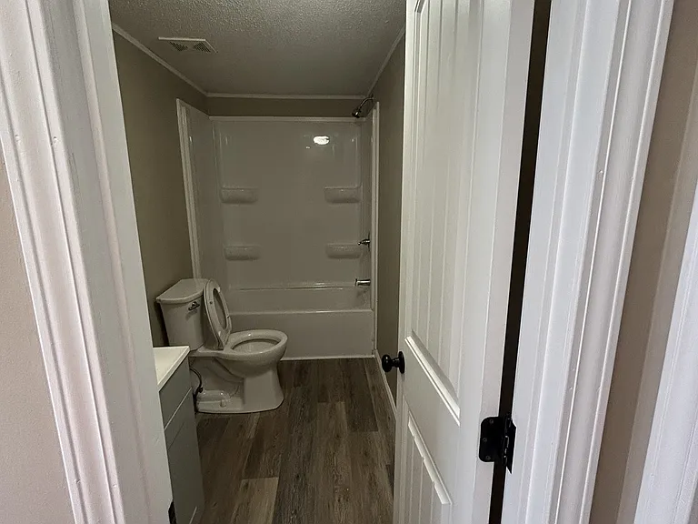 202 Zackary St — Photo 13
