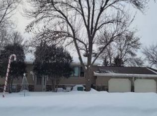 510 5th St N, Winsted, MN 55395