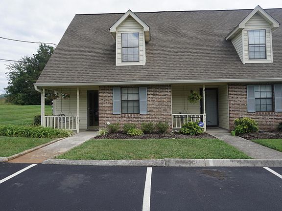 3rd image of 936 Chip Cove Ln