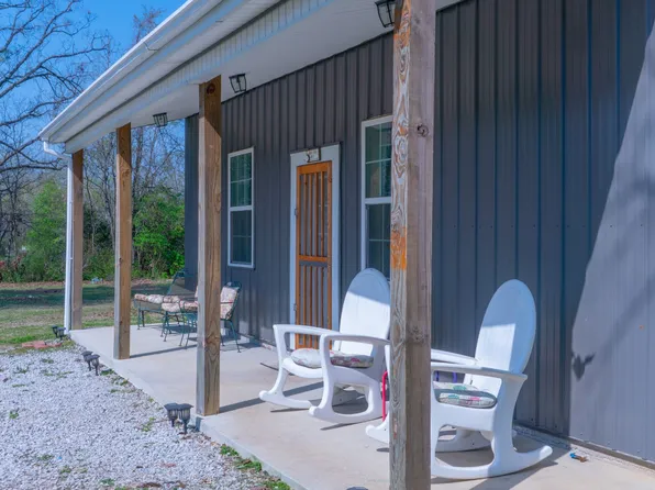 506 Church St, White Bluff, TN 37187