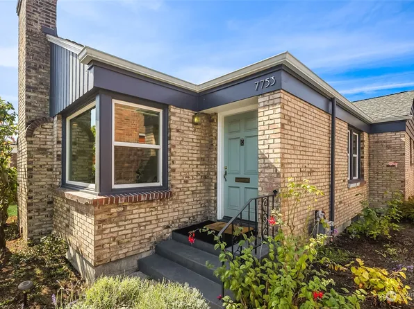 7753 Jones Avenue NW, Seattle, WA 98117