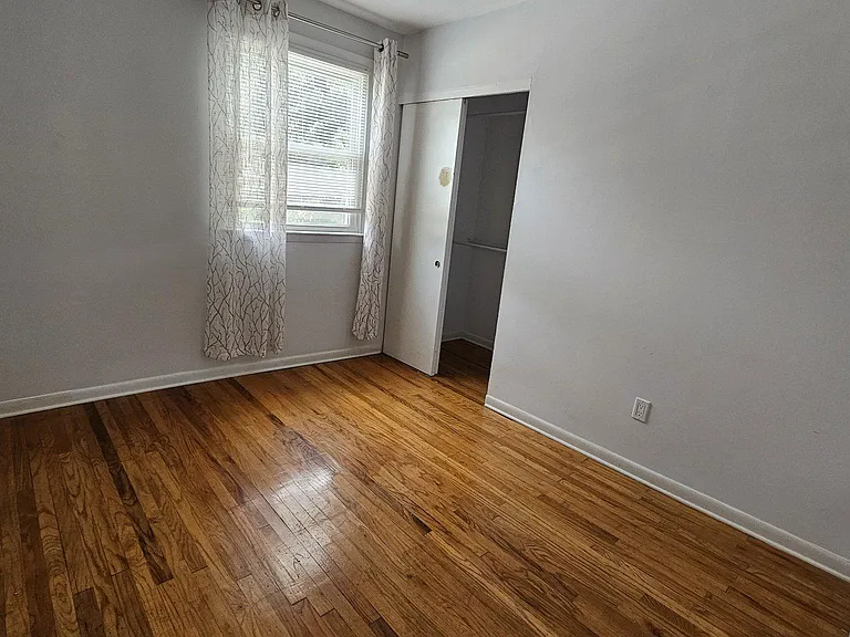 328 Rees Dr — Photo 33