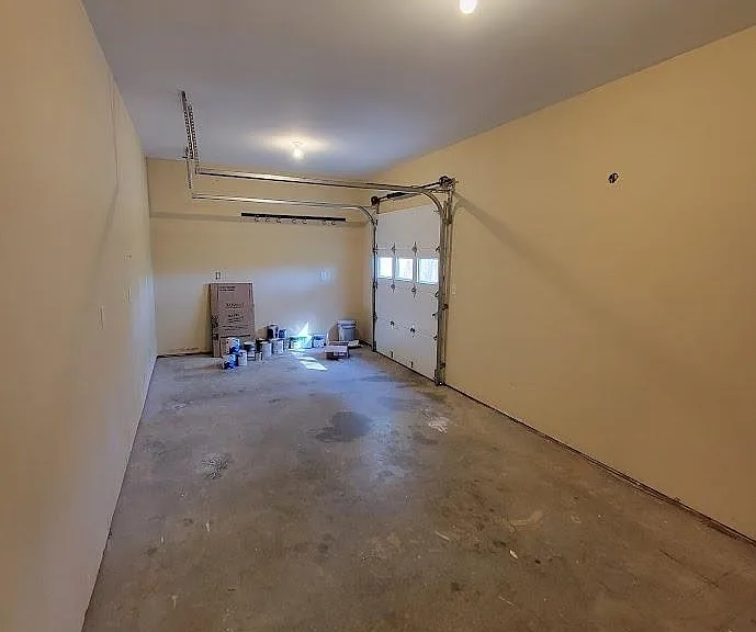 125 Farmington Dr — Photo 32
