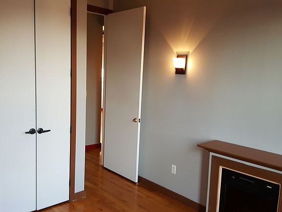 4th image of 246 Pacific St #5A