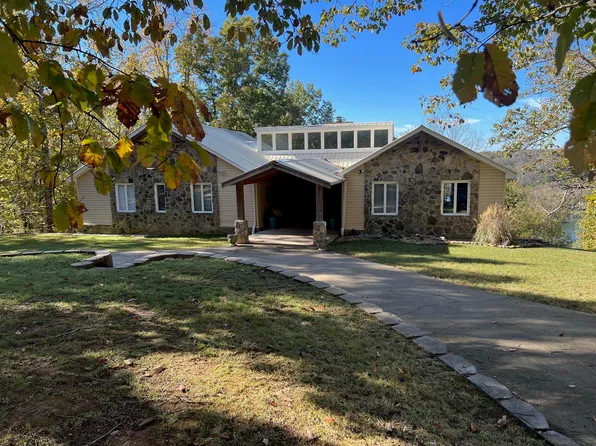 370 County Road 401, Killen, AL 35645