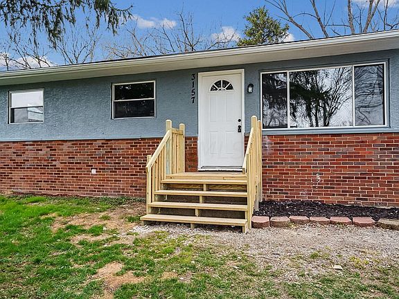 5th image of 3157 Fairwood Ave