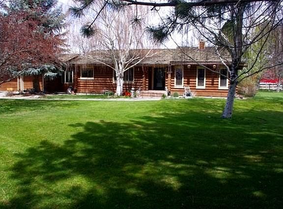 2nd image of 1792 W Wildflower Ln