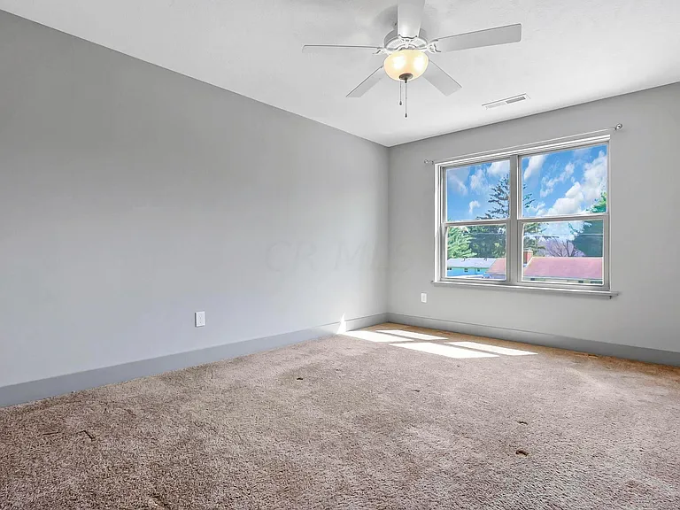 55 Beeson Ave — Photo 13
