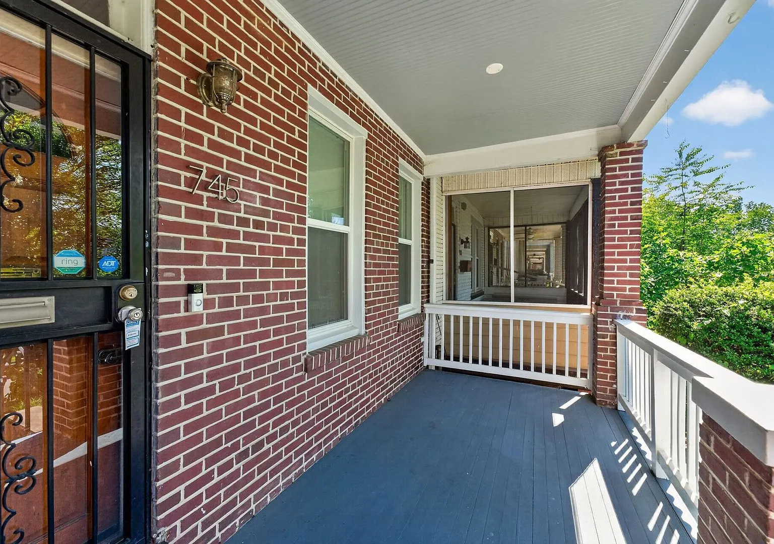 Modern Elegance Meets Historic Charm in Columbia Heights! Home with Private Parking! — Photo 2