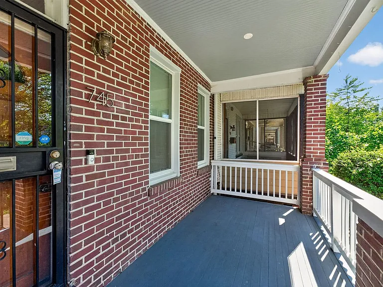 745 Irving St NW — Photo 2