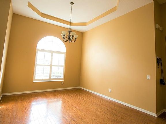 5th image of 15414 Carrillon Estates Blvd