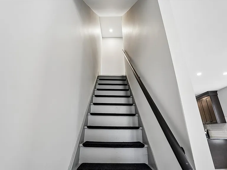 405 School St #2 — Photo 15