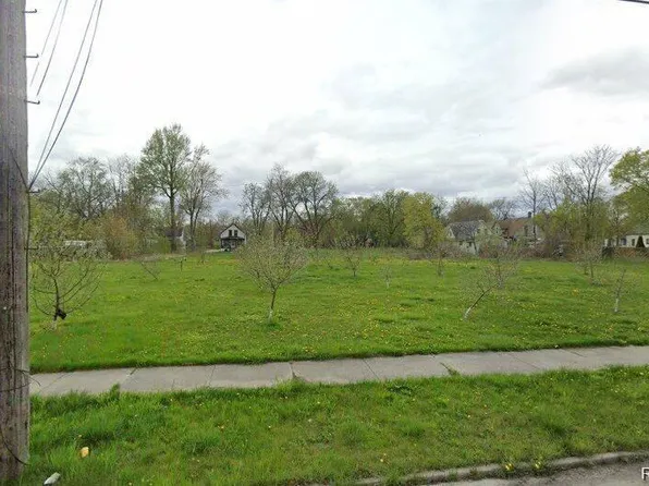 221 S 14th St, Saginaw, MI 48601