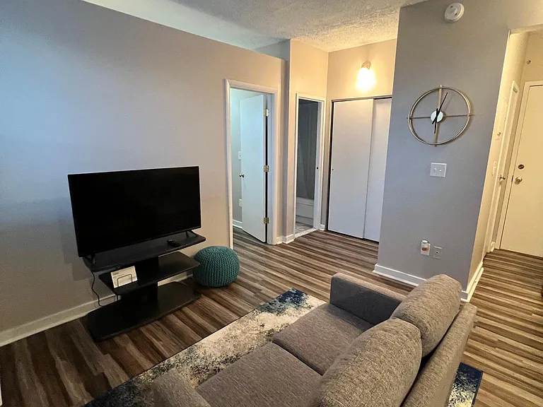 1001 Saint Paul St #10H — Photo 16
