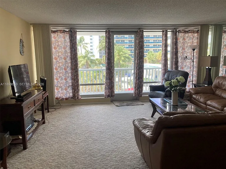 4020 Galt Ocean Dr #203 — Photo 17