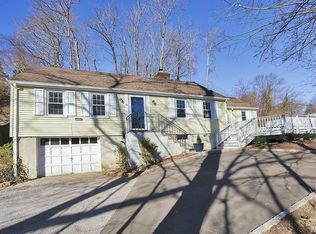 50 Laddins Rock Rd, Old Greenwich, CT 06870