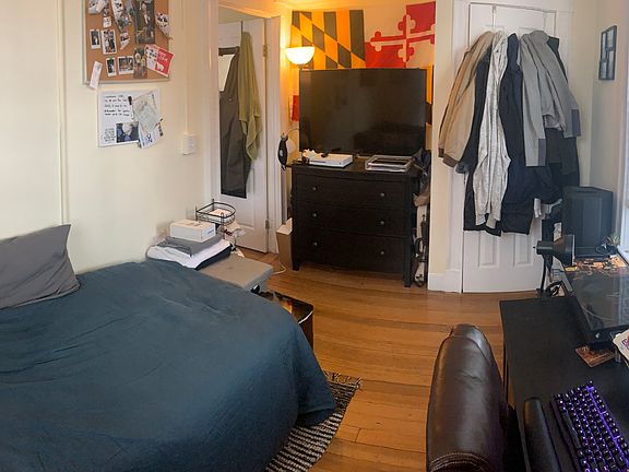 4th image of 224 Hanover St APT 14
