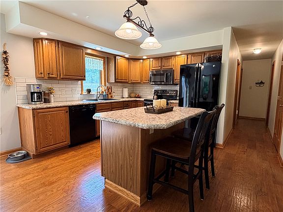 5th image of 11298 McCarrick Rd