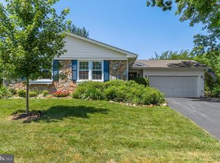 7300 Compass Ct, Burke, VA 22015