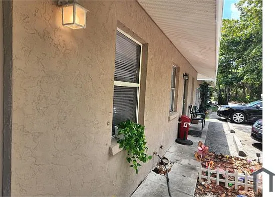 2 bed, 600 sqft, $1,745 — Photo 2