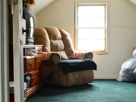 4th image of 3220 Beechwood Ave