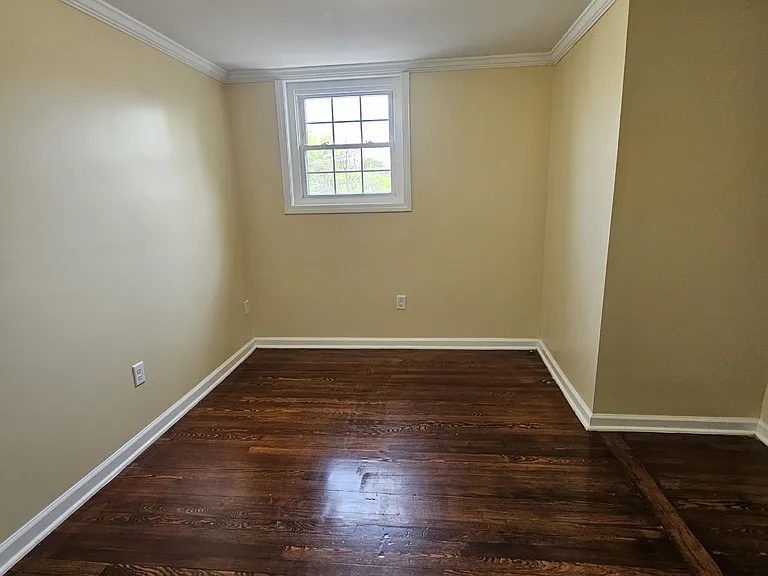 75 Whitney Ave #4B — Photo 6