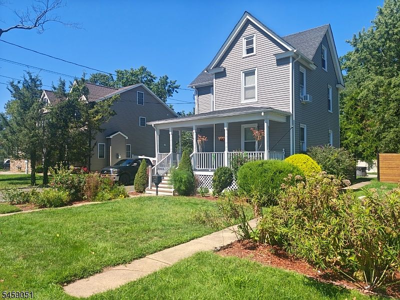 1st image of 616 Center St