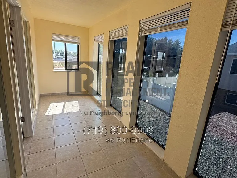 2116 Norman Ln #B — Photo 8