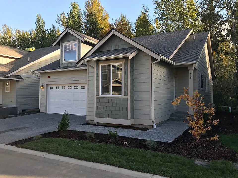 715 Kodiak Ln