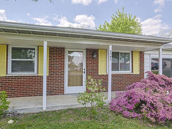 5th image of 3742 Autumn Rd