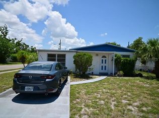 2946 Lafayette St, Fort Myers, FL 33916