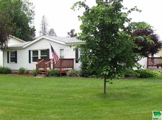 925 Evans St, Sloan, IA 51055