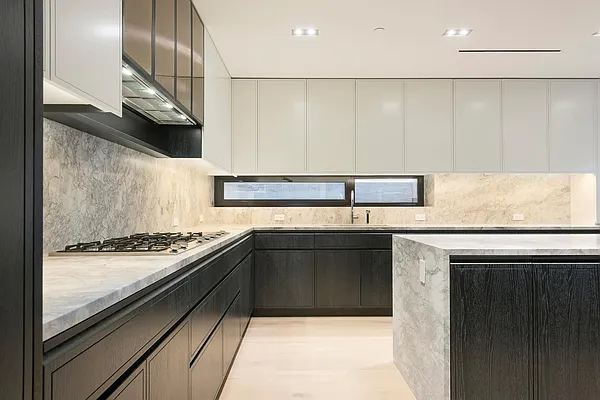 Rented by Douglas Elliman | media 14