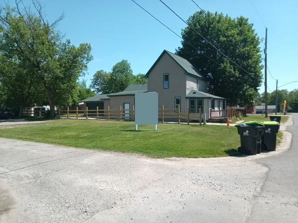 127 Page St, West Branch, MI 48661