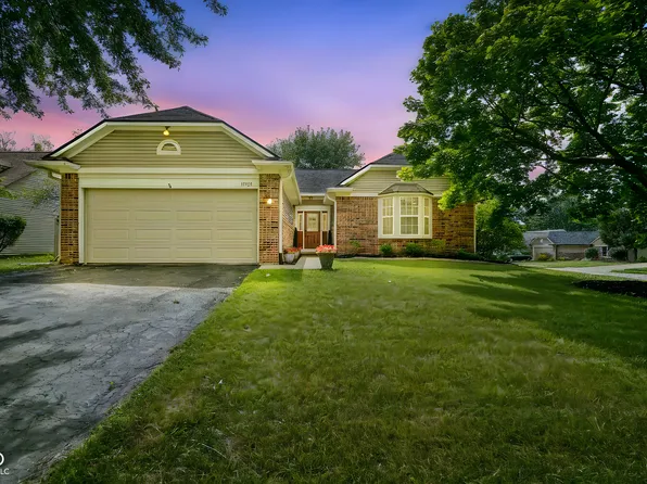 11352 Cherry Hill Ct, Fishers, IN 46038