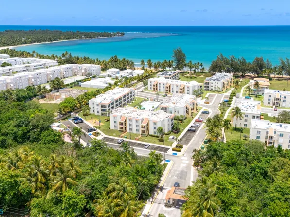 E Seven Continental Beach Resort E 7, Rio Grande, PR 00745