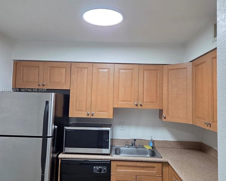 1st image of 5221 Geneva Way APT 302