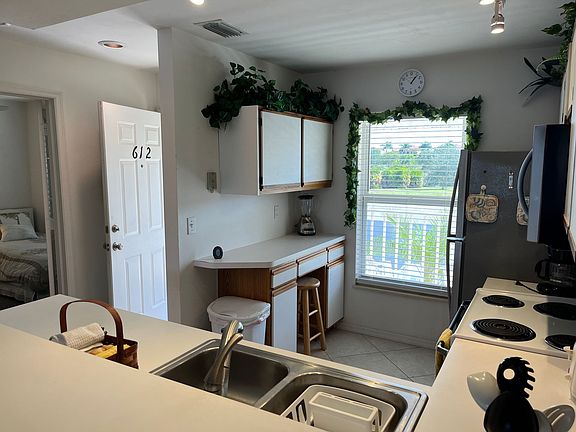 3rd image of 1165 Mainsail Dr Unit 612