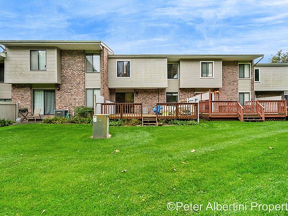 4th image of 6375 Wainscot Dr SE