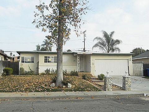 1st image of 684 Alta Dr