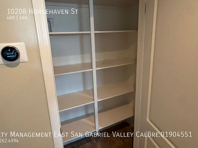 10208 Horsehaven St — Photo 35