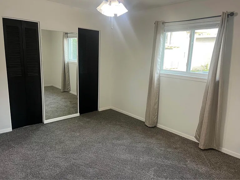 2807 Pembroke Ln #16 — Photo 5