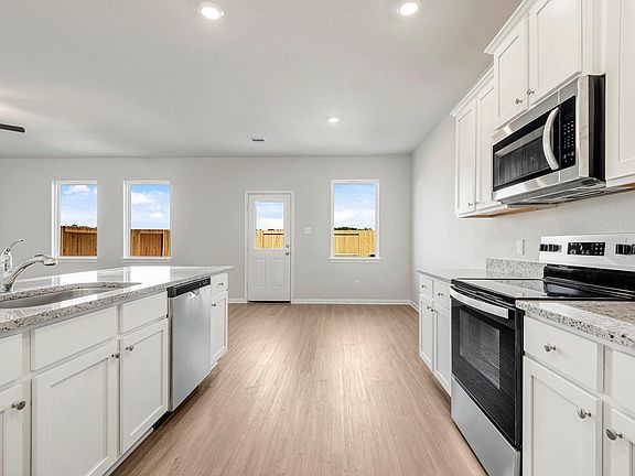 7th image of this home